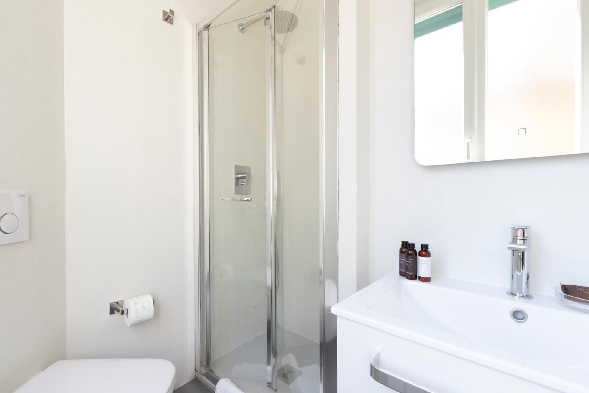 Elegant Flat In Ponte Milvio Apartment *